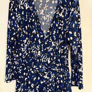 Anne Klein Blue and white blouse